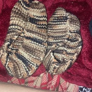 Found  socks that looks like slippers
